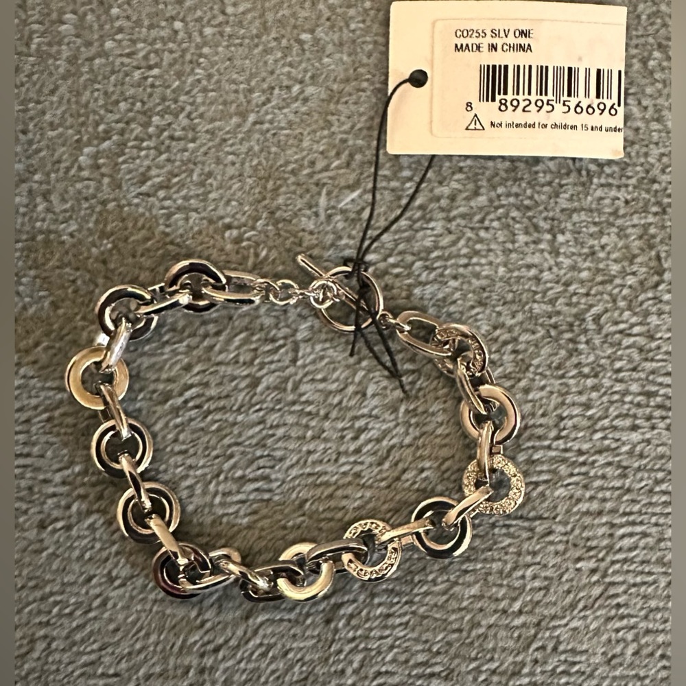NWT - Women’s Coach Open Circle Chain Bracelet